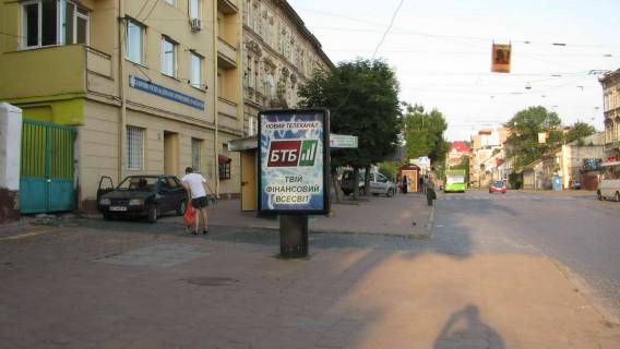 Citylight B in Lviv, Сітілайт 1.2х1.8  Mecnikova, st. / Licakivs'ka st. Photo 1