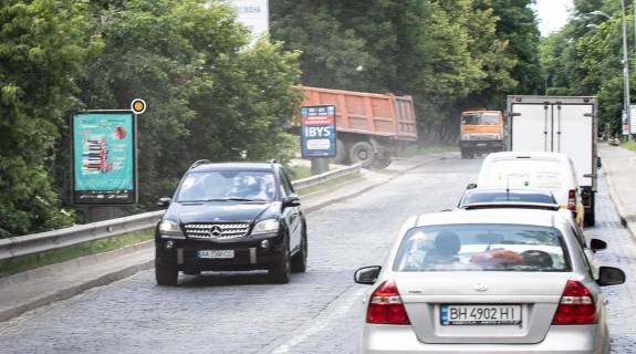 Citylight B in Kyiv, Сітілайт 1.2х1.8  Dniprovs'kij uzviz 7 Photo 1