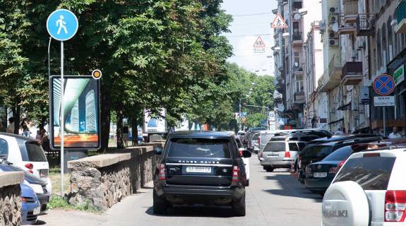 Citylight A in Kyiv, Сітілайт 1.2х1.8  Antonovica st. rozdil'nik Photo 1