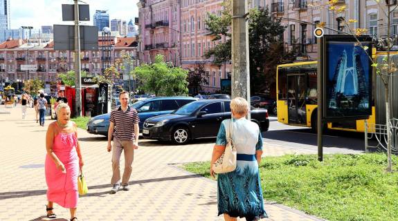 Citylight B in Kyiv, Сітілайт 1.2х1.8  Get'mana Pavla Skoropads'kogo (L'va Tolstogo) st. 10 Photo 1