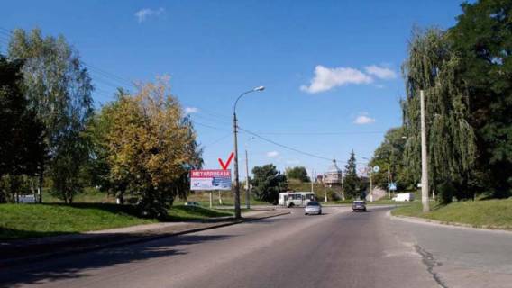 Billboard B in Chernihiv, Щит 3x6  Kozac'ka st./Lubec'ka st. (avtosalon "Tojota") Photo 1