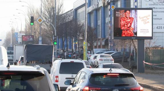 Video Billboard A in Kyiv, Цифра 2.3х3.14  Novokostantinivs'ka st., bila AZS OKKO - 306526 Photo 1