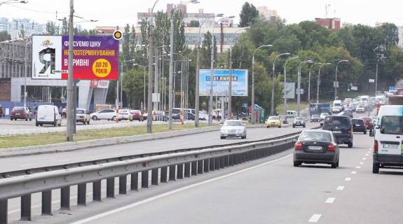 Billboard B in Kyiv, Щит 3x6  Lugova st., TRK "Karavan" Photo 1