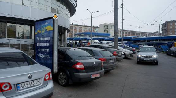 Citylight B in Kyiv, Сітілайт 1.2х1.8  Luk`anivs'ka pl. TC Kvadrat Photo 1