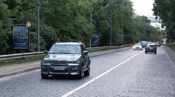 Citylight B in Kyiv, Сітілайт 1.2х1.8  Dniprovs'kij uzviz 10 Photo 1