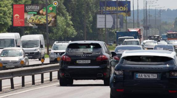 Billboard B in Kyiv, Щит 3x6  Stolicne sose, 1,45km vid Pivdennogo mosta, iz Kieva Photo 1