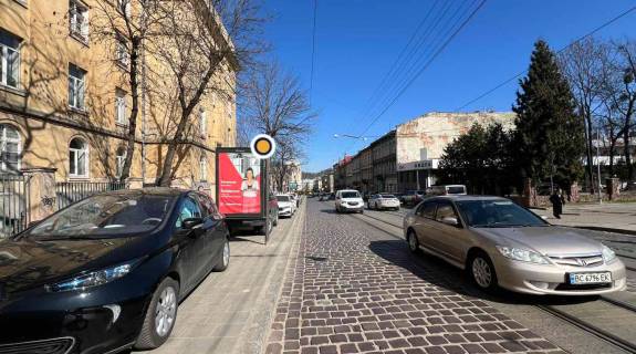 Citylight B in Lviv, Сітілайт 1.2х1.8  Gorodoc'ka st., 42 (navproti cirku). Photo 1