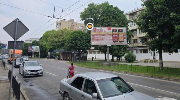 Billboard A in Chernivtsi, Щит 3x6  Komarova st., 2, z centru Photo 1