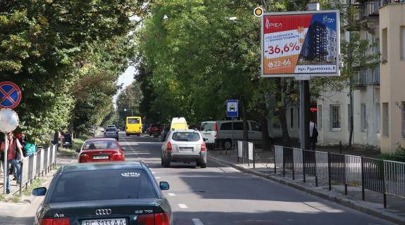 Billboard A in Lviv, Призматрон 2.5х3.2  Antonovica st., 115-v  Photo 1