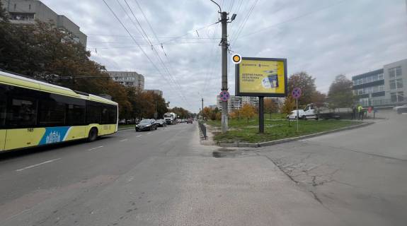 Scrolller, Scroll A in Lviv, Скролер 2.3х3.14  Гетьмана Мазепи вул. / Миколайчука вул., від центру - 613864 Photo 1