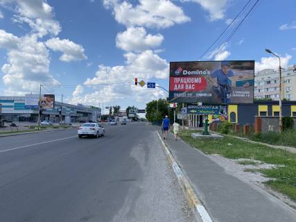 Billboard A in Kryukivshchyna, 6х3  St. Balukova, naprotiv TRC NEBO, vozle manazina TRAS, na svetlofore Photo 1