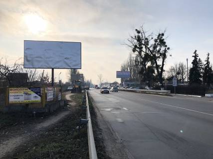 Billboard B in Parking, 6х3  A/d T1038 , zaezd s Zitomirskoj trassy Photo 1