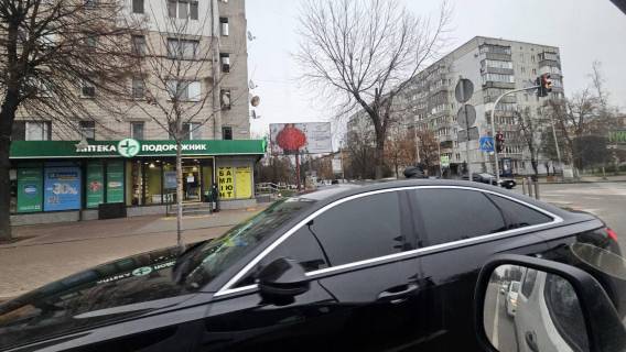 Billboard B in Vishnev, 3х6  St. Evropejskaa , na perekrestke ulic Evropejskaa i Svatosinskaa Photo 1