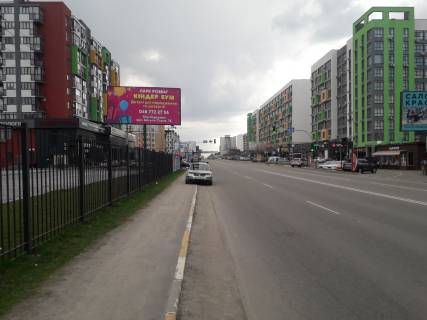 Billboard B in Kryukivshchyna, 6х3  st. Vasila Stusa , bila Sil'po ta Makdonal'ds na svitlofori Photo 1
