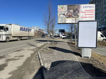 Citylight A in Kryukivshchyna, 1,2х1,8м  Vst. Vasila Stusa , ZK Bavaria , na zupinci gromad. transportu Photo 1