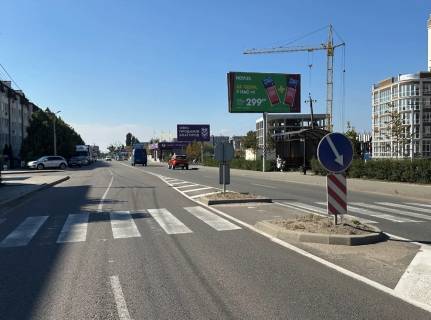 Billboard A in Kryukivshchyna вул. Одеська на зупинці , ЖК благород та ЖК моложіжний, поруч АТБ НОВУС ФОРА Photo 1