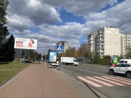 Citylight B in Vishnev, 1,2x1,8  st.Svatosins'ka, bila Mis'koi radi, navroti Novusa Photo 1