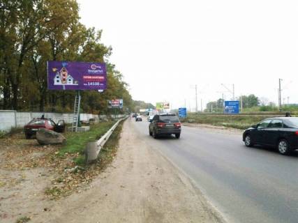 Billboard A in Vishnev, 3x6  st.V.Cornovola, pered rozvazkou na Zulans'kij mist, napravlenna na Visneve Photo 1