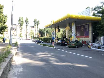 Facade Banners B in Kyiv, так  Preobrazens'ka 1 Photo 1