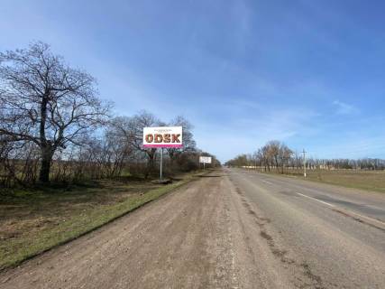 Billboard B in Odessa trasi, Б  Одеса - Кучургани транспорт прямує в м. Одеса ( 1,5 км від 2х стовпів) Photo 1