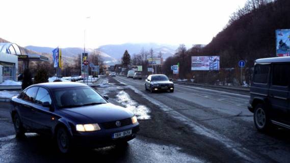Billboard A in Yaremche, 3x6  Trasa N-09 Mukacevo-L'viv, v`izd u misto zi storoni Ivano-Fr, AZS OKKO, napramok ruhu na Bukovel' Photo 1