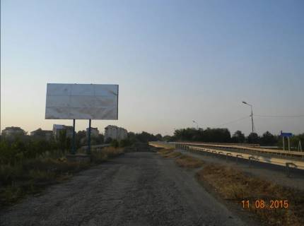 Billboard B in Cherniiv, 3x6  st. Konoval'ca. Viizd z mista. S.Cerniiv Photo 1