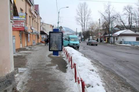 Citylight B in Nadvirna, 1,2x1,8  Coronovola, avtozupinka na Delatin, ofisnij centr Starij pobut, napramok ruhu na Ivano-Frankivs'k, Bogorodcani Photo 1