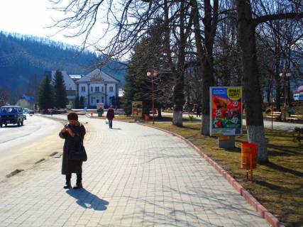 Cityscroll A in Yaremche, 1,2x1,8  Trasa N-09 Mukacevo-L'viv, Svobodi, central'na mis'ka alea, navproti novoi Cerkvi, napramok ruhu na Bukovel' Photo 1