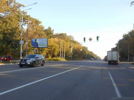 Billboard B in Brovary, Board 3x6м  m.Brovari, st. Kiivs'ka (naproti st.Lisovoi), v'izd v Brovari z boku Cernigova, zapravka Gazovik Photo 1