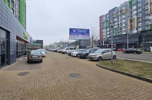 Billboard B in Vishnev, Board 3x6м  st. V. Stusa , persij pisla povorotu na st. Molodiznu, ZK Kvartal Krukivsina", ZK "Pioners'kij Kvartal", napravlenna na Krukivsinu Photo 1