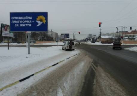 Billboard B in Chabani, Board 3x6м  st. Masinobudivna/st. Pokrivs'ka, pered perehrestam, navproti Vet. likarna "Dr. Buryak", Cerkva, "Studia strizok", 100m. do "FORA",   dorogi Cabani-Novosilki-Hotiv, v bik Cabaniv, A/d Kiiv-Odesa Photo 1
