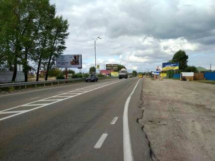 Billboard B in Novi Petrivtsi, Board 3x6м  st. Svato-Pokrovs'ka, navproti cerez "NOVUS", a/d "Kiiv-Ivankiv-Ovruc", R-02 km 20+920 livo, s. Novi Petrivci, z m. Kiiv Photo 1
