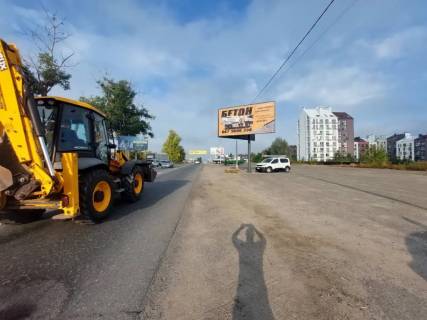 Billboard A in Bilogorodka, Board 3x6м  st. M. Velicka, 41-g, poruc BC "Bilocvit", Velomagazin "Velik Plus", Salon krasi "Eri Lab", "ROZETKA", "Vse dla Ribalki", 100m.  do "FORA",  v bik centru, Zitomirs'koi trasi Photo 1