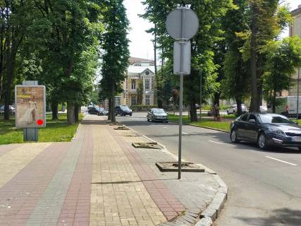 Non-Standard B in Khmelnitsky Gagarina st., 1, RACS Photo 1