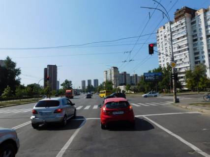 Billboard A in Kyiv, 3x6  Червоної Калини 1/9 перетин з Каштановою Photo 1