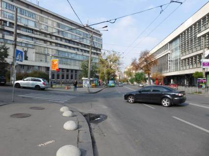 Citylight A in Kyiv Sicovih Stril'civ st. 1-5 / Bul'varno-Kudravs'ka st. Photo 1