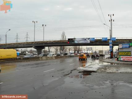 Non-Standard A in Kyiv Slahoprovid tramvajnij cerez pr-t Suhevica Romana na peretini Kibal'cica st. i Zakrevs'kogo, vid centru (pravoruc) Photo 1