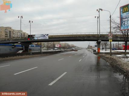Non-Standard B in Kyiv Slahoprovid tramvajnij cerez pr-t Suhevica Romana na peretini Kibal'cica st. i Zakrevs'kogo, do centru (zliva) Photo 1
