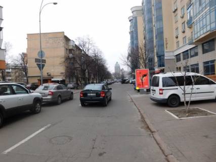 Billboard  in Kyiv, 1,2x1,8  50.4320994700, 30.5440087900, Photo 1