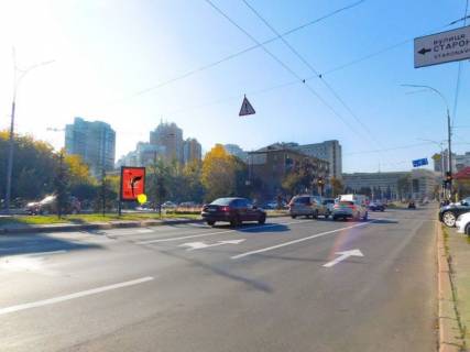 Cityscroll A in Kyiv, 1,2x1,8  Almazova generala st. 6, na svitlofori, ruh v napramku pl. L.Ukrainki Photo 1