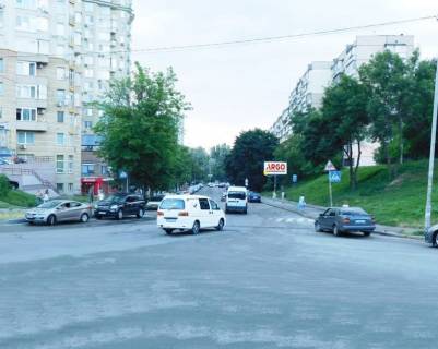 Billboard  in Kyiv, 2x4  50.4298767600, 30.4877740100, Photo 1