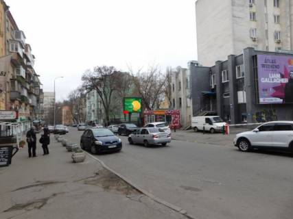 Scrolller, Scroll A in Kyiv, 3,14x2,32  Nekrasivs'ka st. 1 poruc Sil'po, napramok vid st. Sicovih Stril'civ - 176359 Photo 1