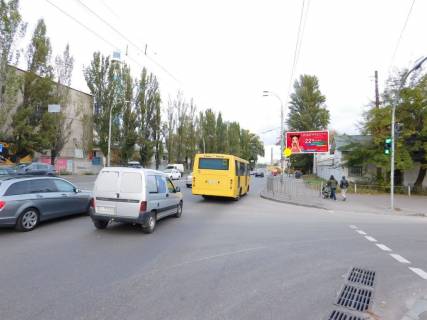 Prismatron, Prism A in Kyiv, 6x3  Lugova st. / Konoplans'ka st., svitlofor, ruh v napramku TC "Kavavan" - 388221 Photo 1
