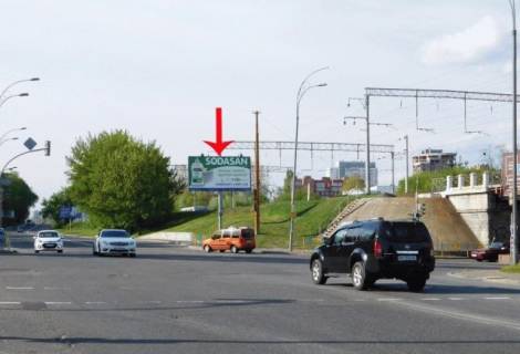 Billboard A in Kyiv, 3x6  Grincenka M. st., 7-j vid Protasovogo Aru, bila Bajkovij st., v centr Photo 1