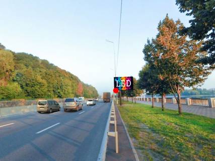 Video Billboard A in Kyiv, 3,14x2,32  Naberezne sose 14, ruh v napramku st. m. "Postova Plosa" - 391448 Photo