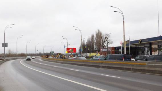 Prismatron, Prism A in Kyiv, 6x3  Naberezno-Ribal'ska st. / Elektrikiv st.7, bila pidzemnogo perehodu, - 433746 Photo 1