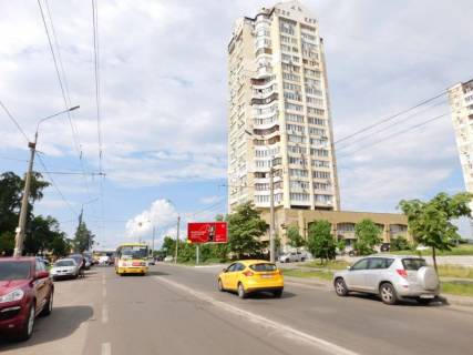 Prismatron, Prism A in Kyiv, 3x6  Volodimira Ivasuka, 64/56 (Geroiv Stalingrada pr-t.), ruh v napramku st. Pivnicna - 318992 Photo 1