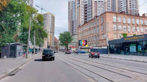 Video Billboard A in Kyiv, 3,14x2,32  Glibocic'ka st. 28 , svitlofor, ZK "Greenville Park" - 381323 Photo 1