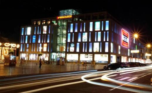 Video Billboard A in Dnipro (Dnipropetrovsk), 14.4х7.7  TC Pasaz, av. Dmitra Avornic'kogo 50, - 449946 Photo 1