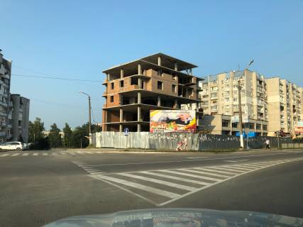 Billboard A in Novoyavorivsk st.S.Banderi, (kil'ce) Photo 1
